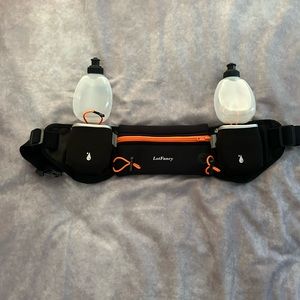 New never used water bottle running belt